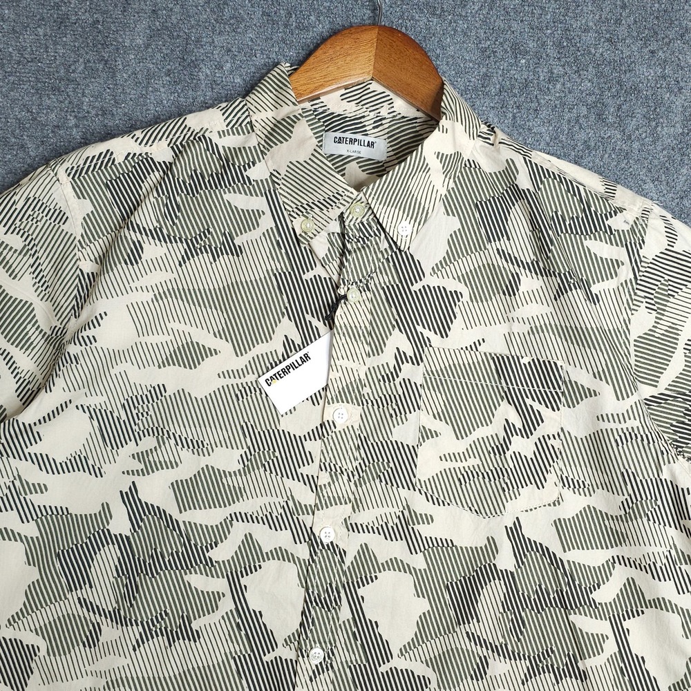 Caterpillar Mens XL Foundation Button Down Shirt Short Sleeve Marshland Camo NWT